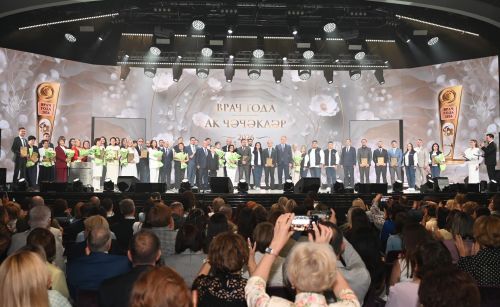 В Татарстане назвали лауреатов премии «Врач года — Ак чәчәкләр — 2026»