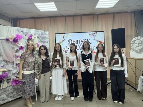 В Лениногорской художественной школе состоялся «Выпускной — 2026»