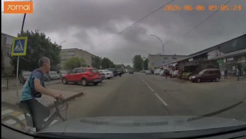 В Лениногорске водитель иномарки совершил наезд на велосипедиста
