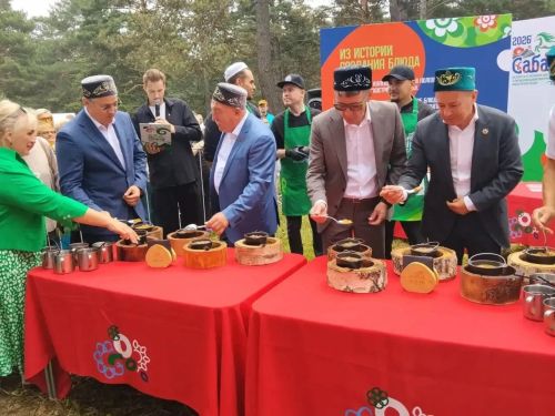 Глава Лениногорского района и наши артисты побывали на Международном шахтерском Сабантуе