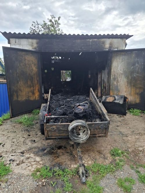 В Лениногорске при пожаре в гараже получил ожоги 2-ой степени местный житель