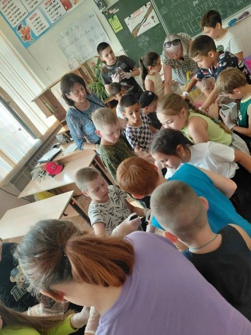 В Лениногорске ребята из пришкольного лагеря «Ручеек» посетили Дворец культуры