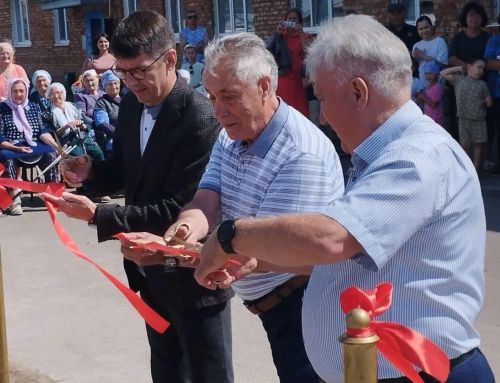Глава Лениногорского района поздравил Исхака Аюповича Садриева с юбилеем