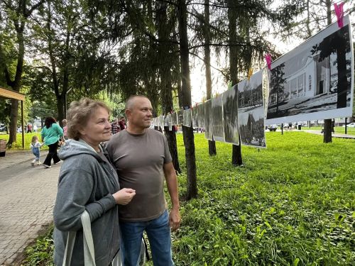 В Лениногорске уникальная ретровыставка редких фотографий города привлекла огромное внимание горожан