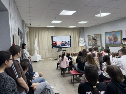 В лениногорских учреждениях культуры проходят мероприятия солидарности в борьбе с терроризмом