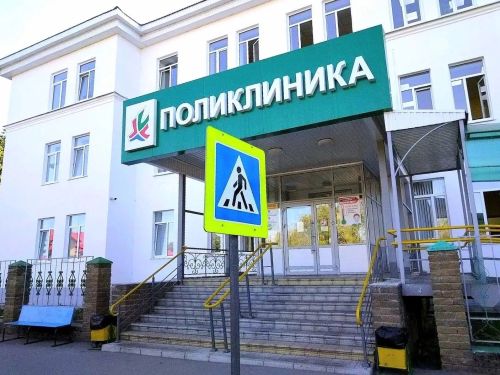 В Лениногорской больнице приступили к работе 2 новых специалиста