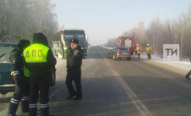 Появилось видео с места аварии с рейсовым автобусом в Бугульминском районе