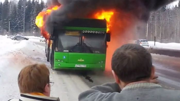 Более 50 человек заживо сгорели в автобусе