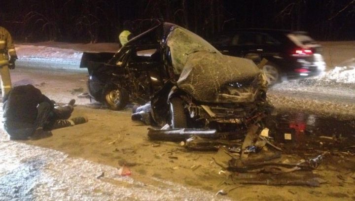 Два человека погибли в результате столкновения пяти машин в Татарстане