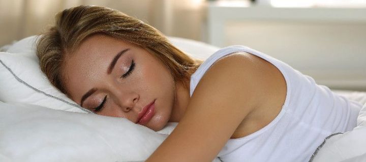 Что значит, если ваше тело подергивает во время засыпания?