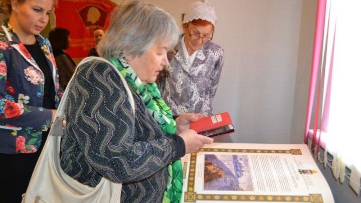 В Лениногорске состоялось открытие выставки «Взгляд через столетие»
