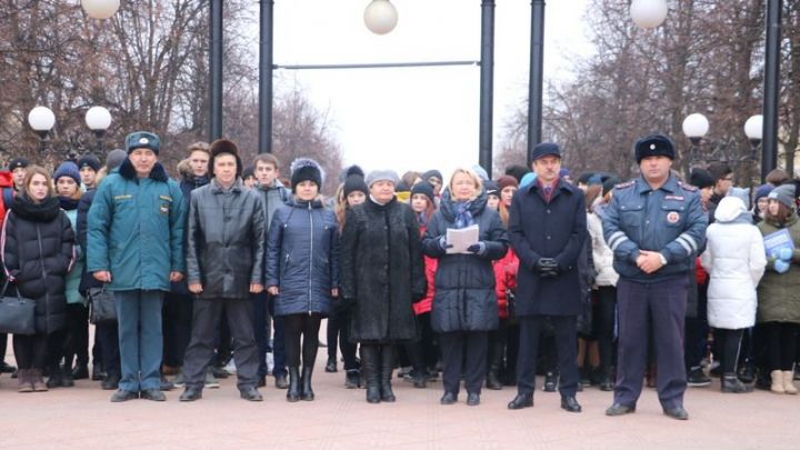 В Лениногорске прошла акция, посвященная дню памяти жертв ДТП