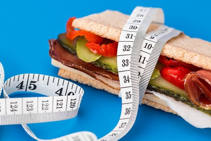 9 обыденных привычек, которые мешают вам похудеть