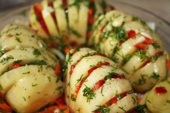 Рецепт дня! Чесночная картошка "Объедение" в духовке