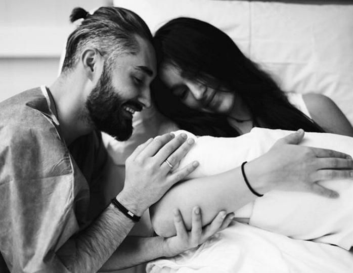 Новоиспеченный отец рэпер Мот посвятил новорожденному сыну трогательный клип, где снялся вместе с женой