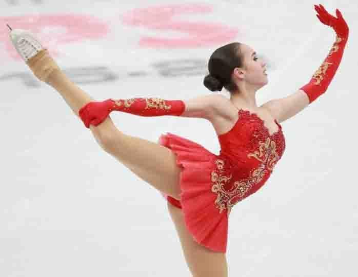 Илья Авербух заявил, что золото Олимпиады в фигурном катании должно было достаться Евгении Медведевой