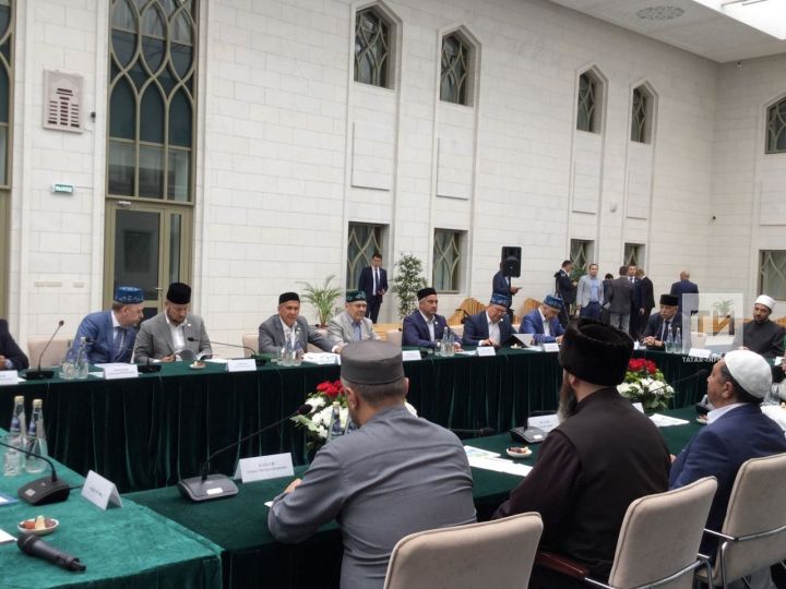Рустам Минниханов открыл съезд мусульман в Болгаре