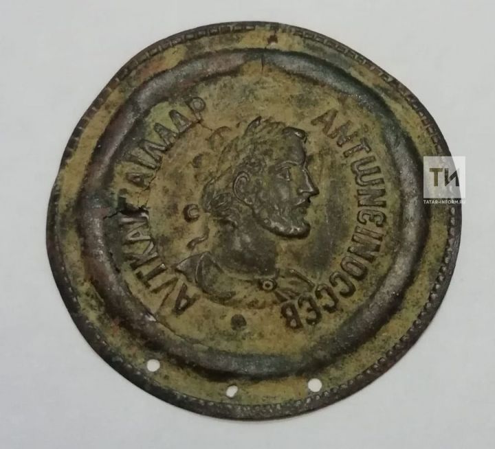 Житель Башкортостана нашел в огороде древнегреческую монету