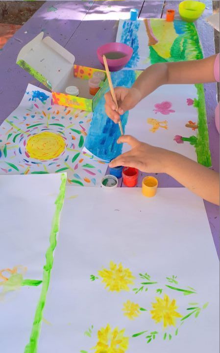 Краски лета в Лениногорске на кончиках детских рук