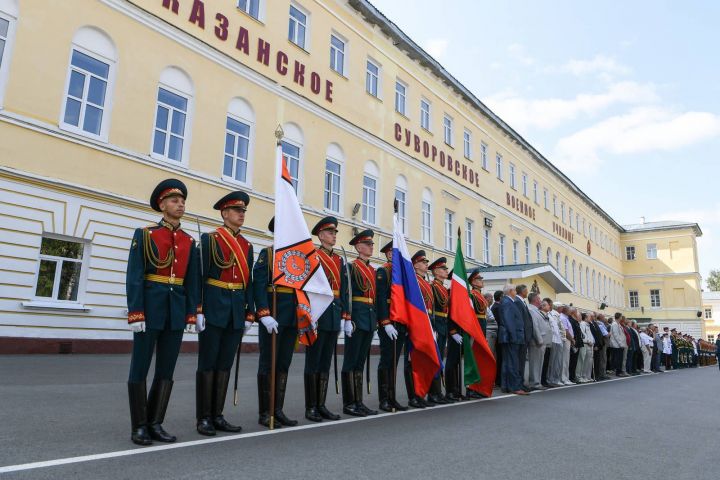 25-й выпуск Казанского Суворовского училища собрался вместе спустя 45 лет