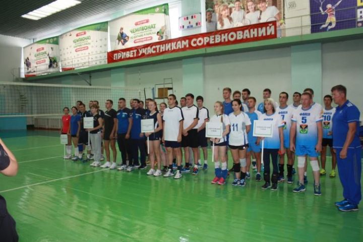 Лениногорские волейболисты заняли первое место на соревнованиях на Кубок президента федерации