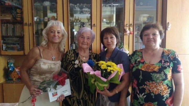 В Лениногорске две жительницы отметили свой 90-летний юбилей