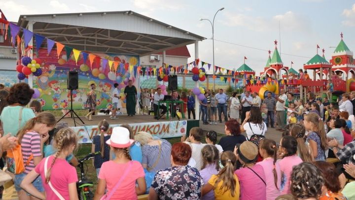 Лениногорцы, готовьтесь к праздникам двора!