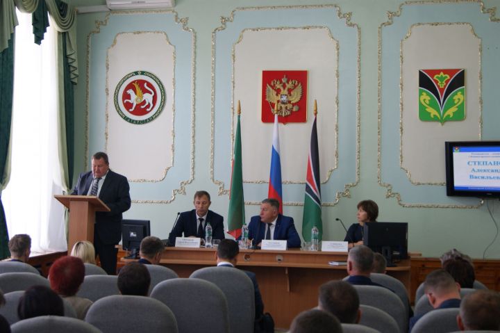 В мэрии Лениногорска состоялась совместная сессия районного и городского Советов