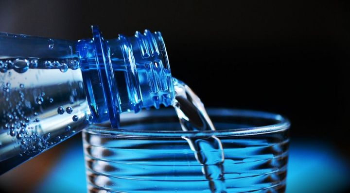 Что произойдет с телом, если пить теплую воду утром натощак
