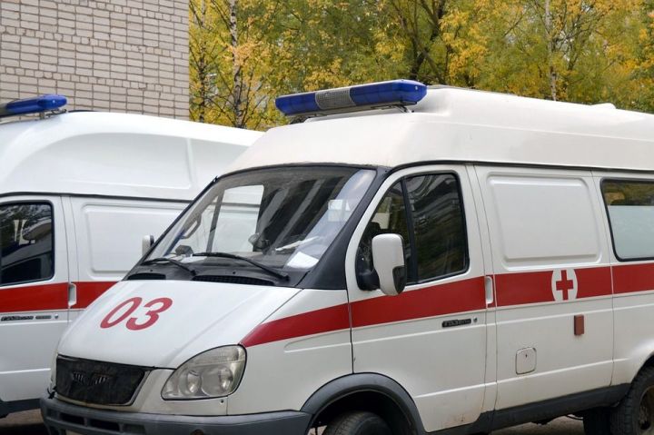 В Казани водитель помог пожилому пассажиру, у которого случился инсульт в автобусе