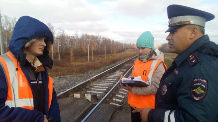 В Лениногорском районе комиссионно обследовали состояние железнодорожных переездов