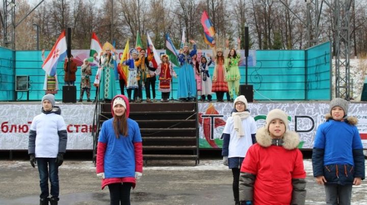 В Лениногорске отметили День народного единства