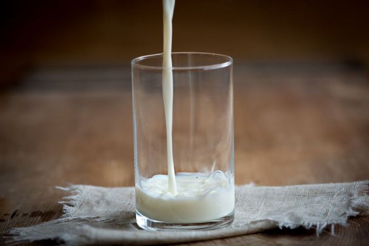 Мы теряем кальций из наших костей, когда пьем молоко !