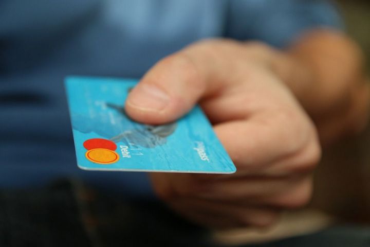 Почему нужно обязательно чистить кредитные карты