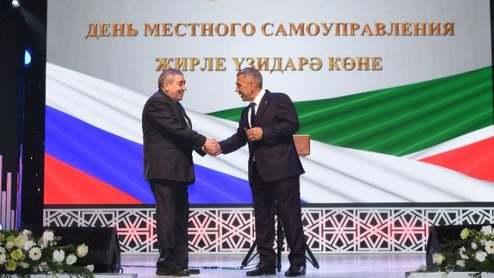 Лениногорец получил медаль из рук Президента Татарстана