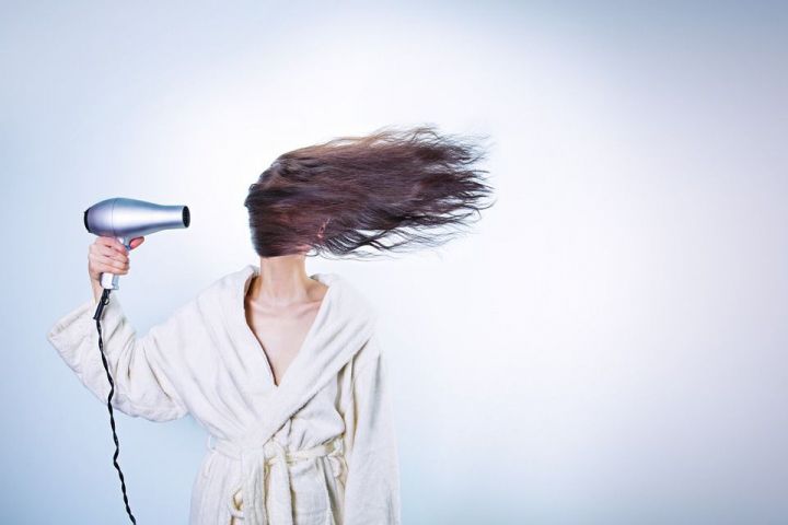 7 признаков, что волосы пора лечить