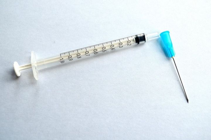 С начала 2019 года более 2,4 млн россиян сделали прививки от клещевого энцефалита