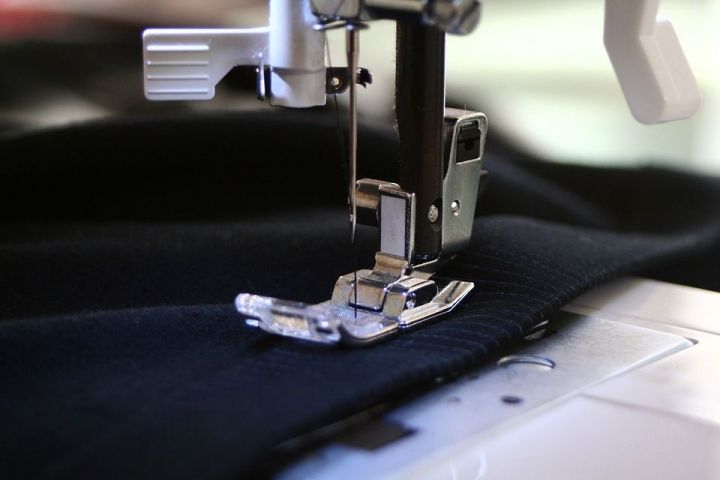 13 июня отмечается День швейной машинки