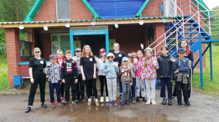 Активисты центра «Форпост» провели квест в детском оздоровительном лагере «Дружба»