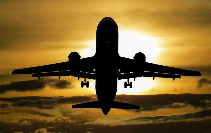 Житель Татарстана  купил авиабилет через интернет, но в самолет его не пустили