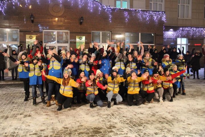 В Татарстане в зимние каникулы состоялся яркий массовый флешмоб