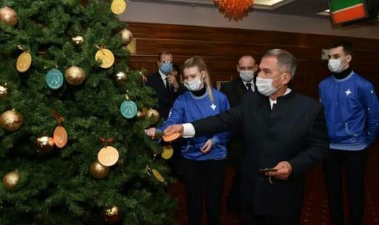 Президент РТ исполнит новогодние желания четырех юных татарстанцев
