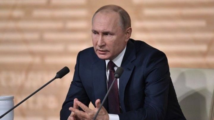 Путин продлил нерабочую неделю в России до 30 апреля