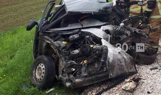 В лобовом столкновении с «КамАЗом» в Татарстане погиб водитель авто из Марий Эл
