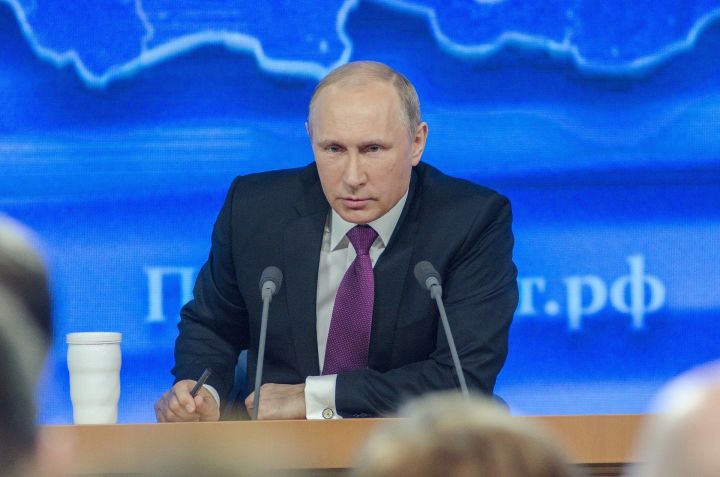Путин рассказал, как часто сдает тесты на Covid-19
