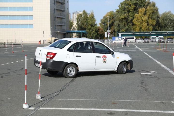 В Казани прошел финал конкурса среди студентов-автомобилистов под названием «Автосессия»
