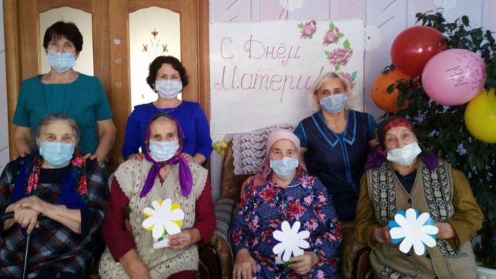Специалисты центра "Исток-Башлангыч" провели мероприятие, посвященное Дню матери