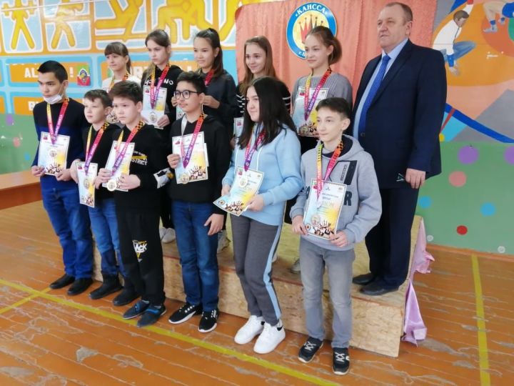 Из Бавлов с третьим местом: лениногорские юные шахматисты приняли участие в IX региональном турнире по классическим шахматам «Бавлинский».