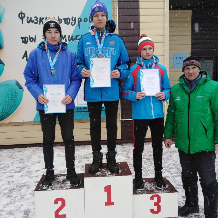 Лениногорец пришел третьим на соревнованихя по лыжам