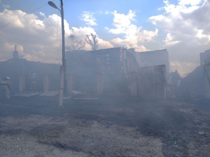 С разницей в один день в Лениногорском районе произошло два пожара